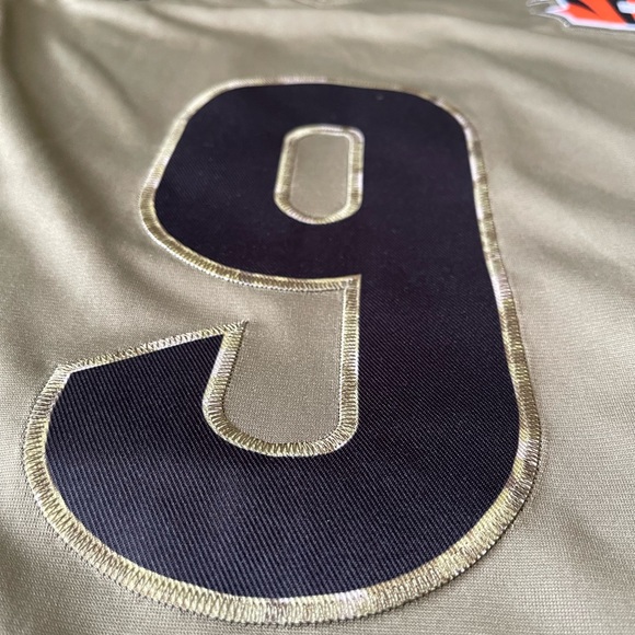 CINCINNATI BENGALS FOOTBALL JERSEY 🔥JOE BURROW🔥 - Picture 5 of 10